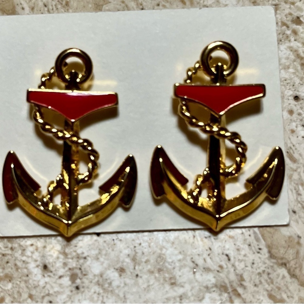 Avon Anchors Away Post Earrings NOS